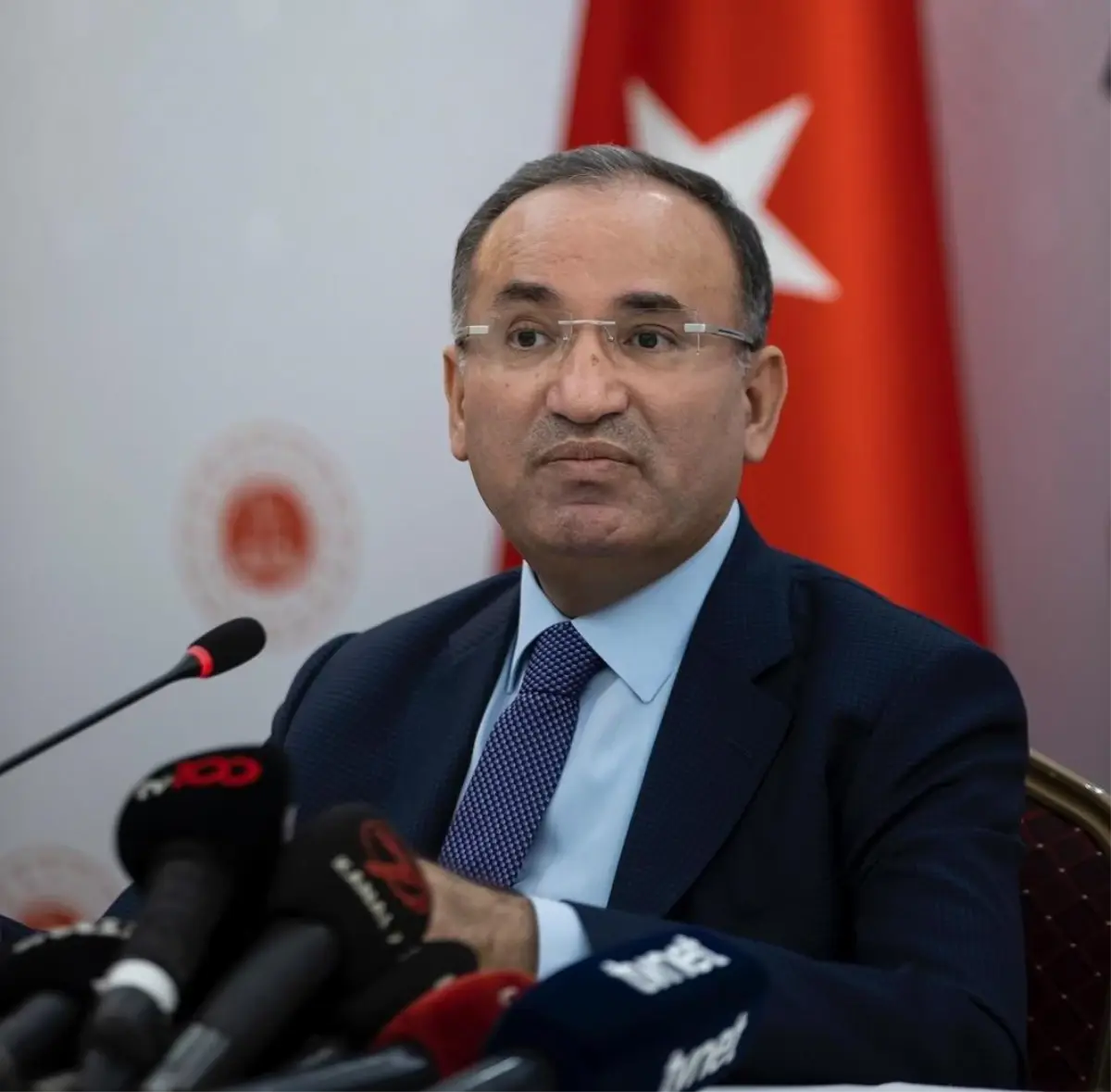 Bakan Bozdağ: "İsveç ve Finlandiya\'ya PKK ve FETÖ mensubu teröristlerin iadesine ilişkin talepleri hatırlatan yazı gönderildi"