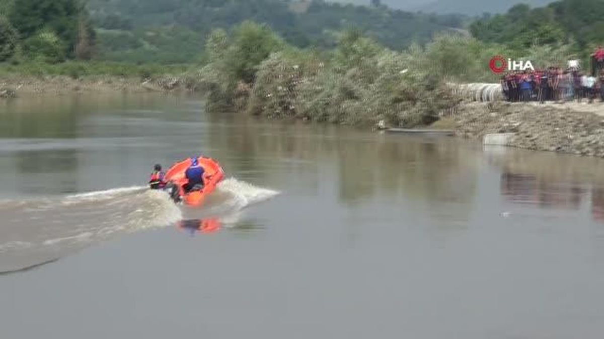 Kayıp kepçe operatörünün cansız bedenine ulaşıldı