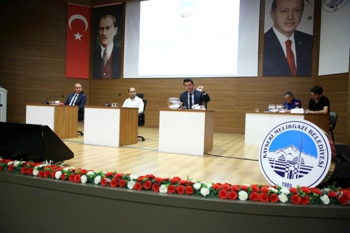 Melikgazi\'de köy pazarı stantları için kura çekildi