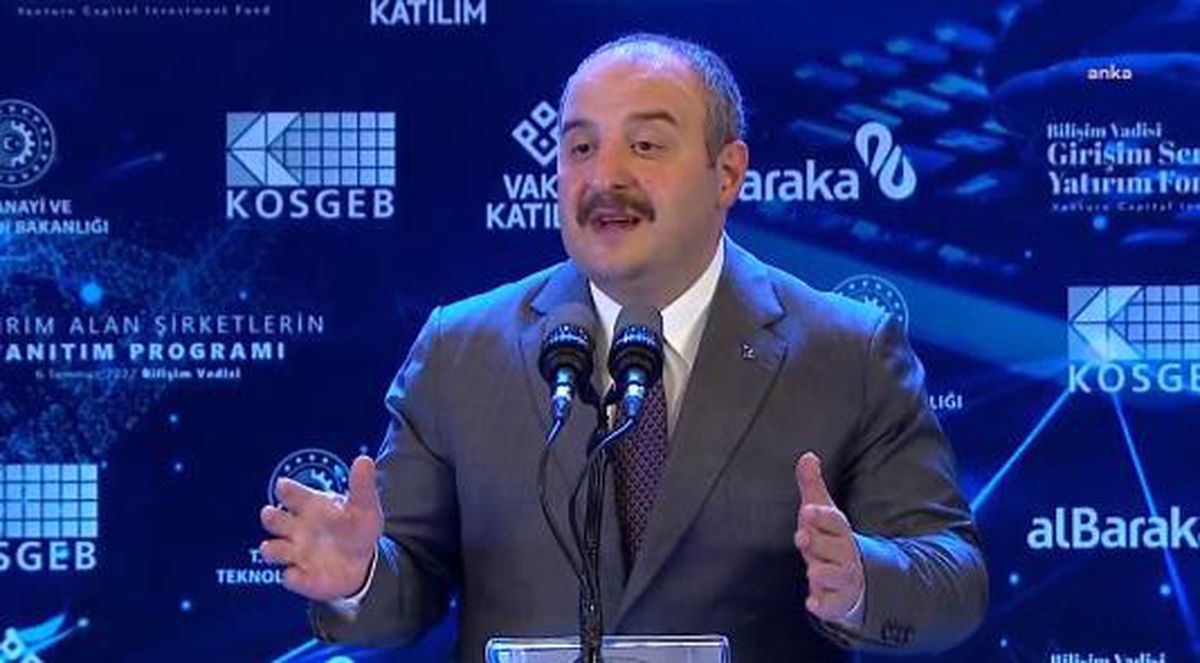 Bakan Varank: ya Bir Kere de Mutlu Olun Be