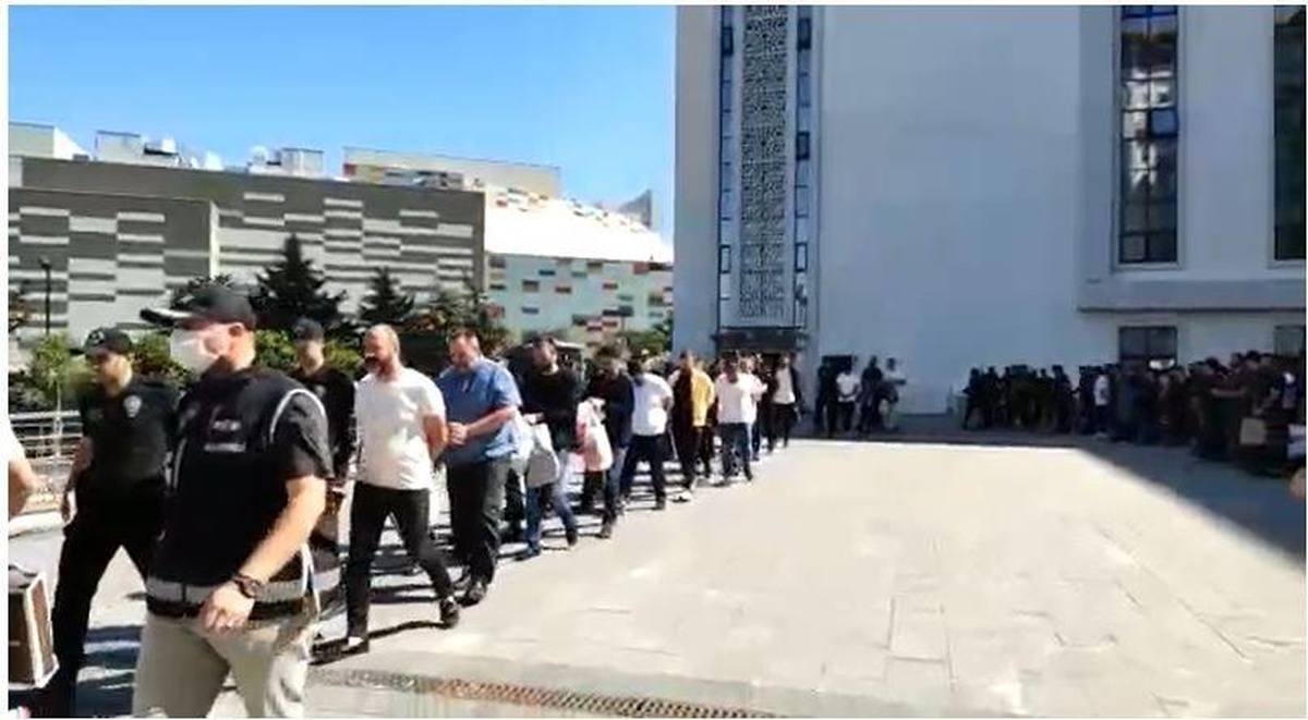 \'Demir Yumruk\' Operasyonu zanlılara adliyeye sevk edildi