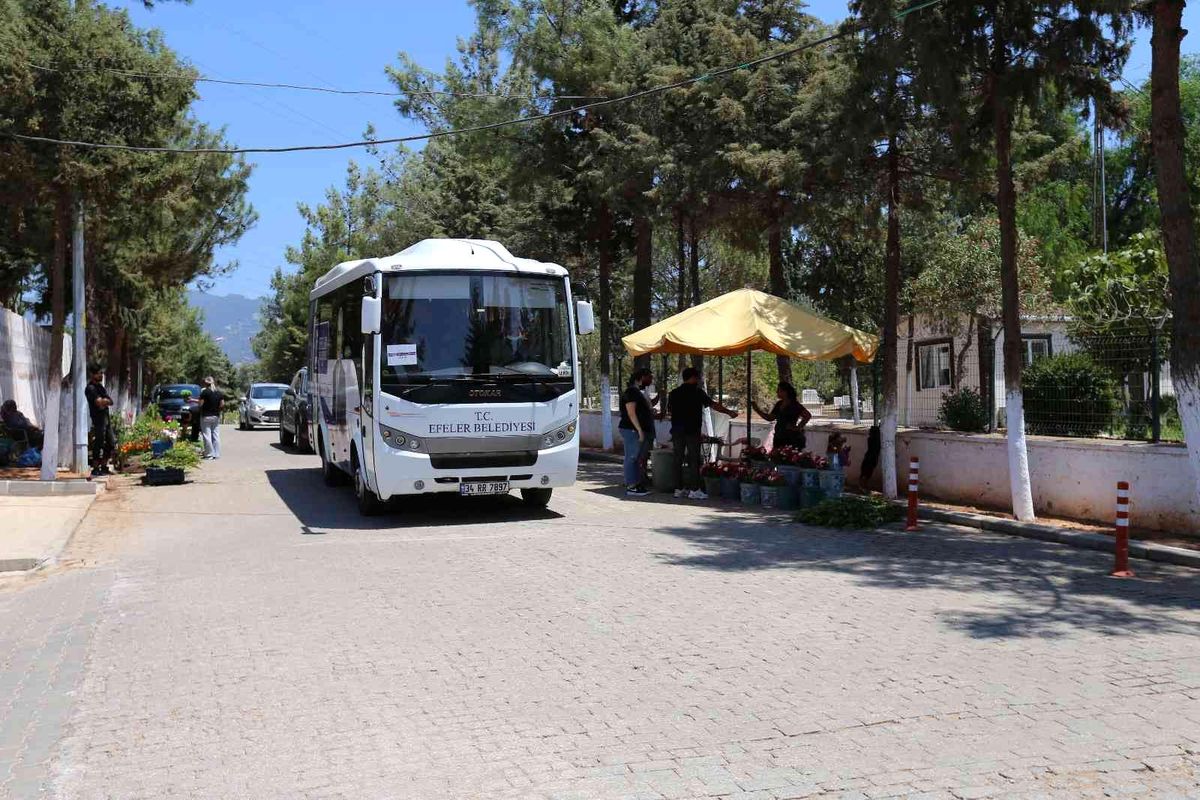 Efeler Belediyesi\'nden Mezarlıklara Ücretsiz Ulaşım