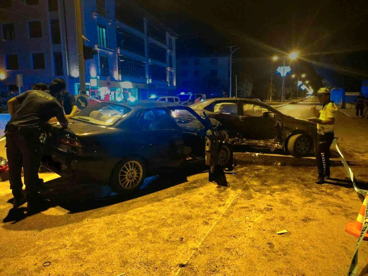Son dakika haberleri! Erzincan\'da trafik kazası: 6 yaralı