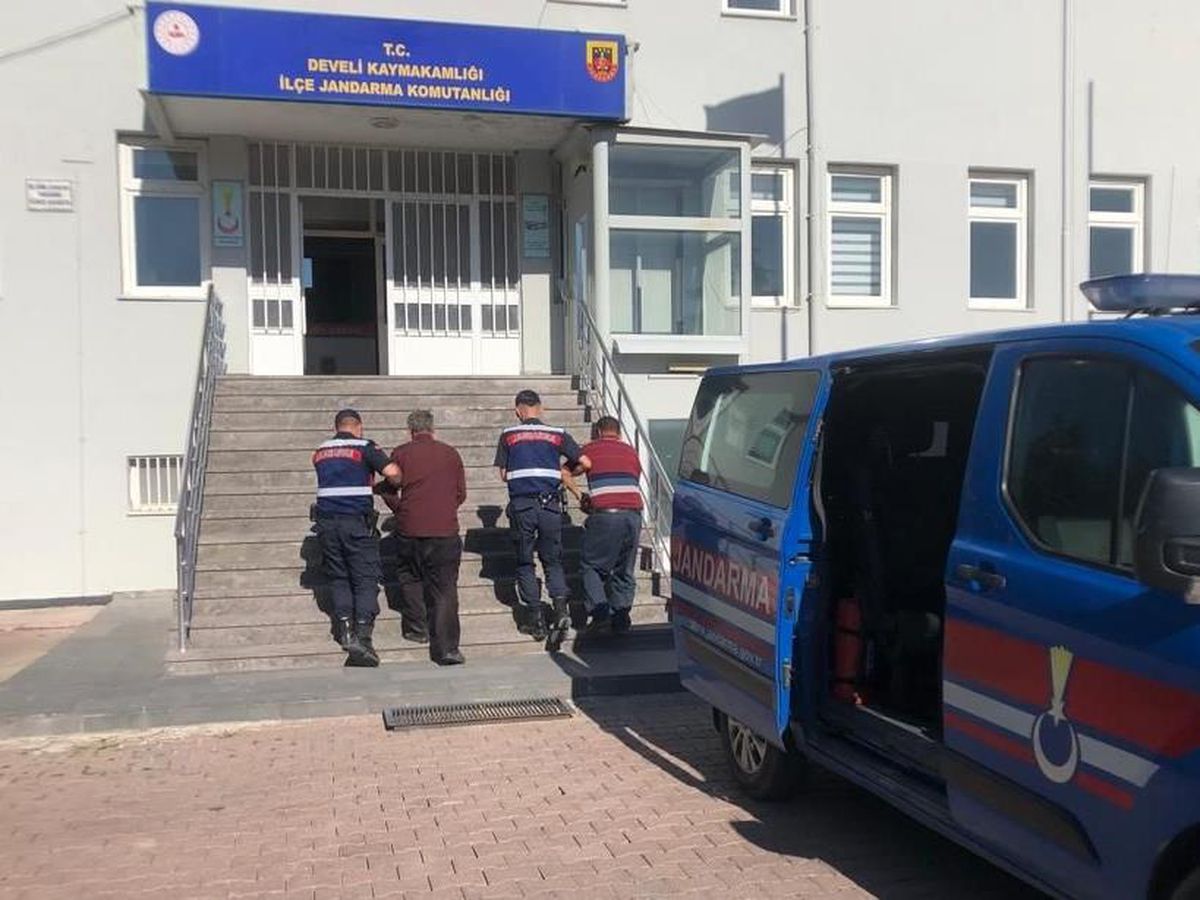 Kayseri\'de 18 yıl 2\'şer ay kesinleşmiş hapis cezaları bulunan 2 hükümlü yakalandı