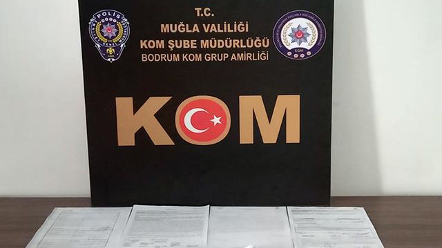 KOM'dan 'tapu' çıkarması! Sahtecilik yapan kişiler evraklarıyla birlikte suçüstü yakalandı