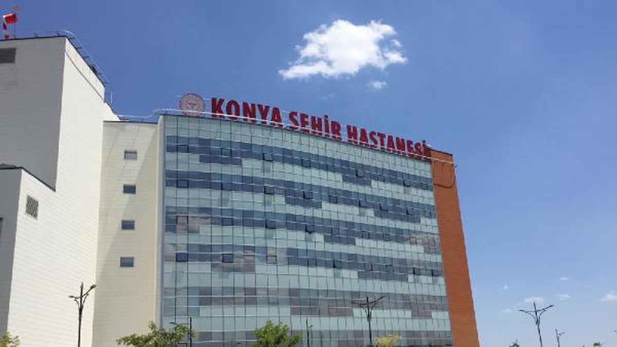 Son dakika haberleri! Öldürülen doktor için hastane önünde gıyabi cenaze namazı kılındı (2)
