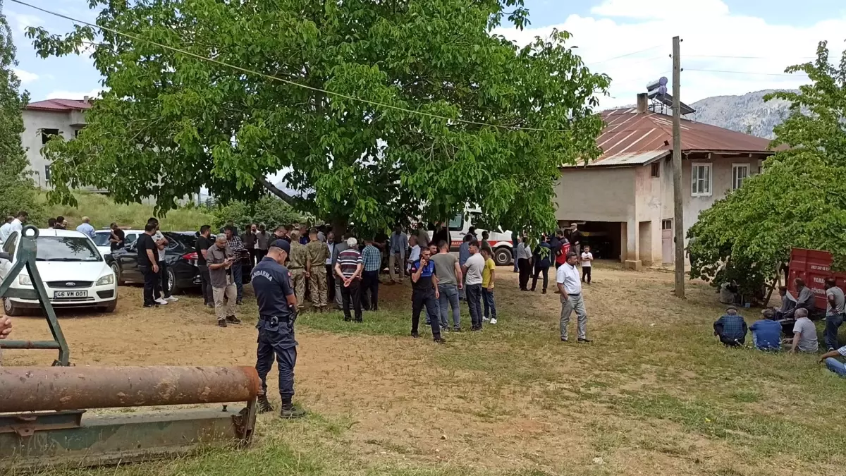 Son dakika: KAHRAMANMARAŞ - Şehit Piyade Uzman Çavuş Yıldırım\'ın ailesine şehadet haberi verildi