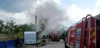 100 bin TL değerindeki karavan alev alev yandı