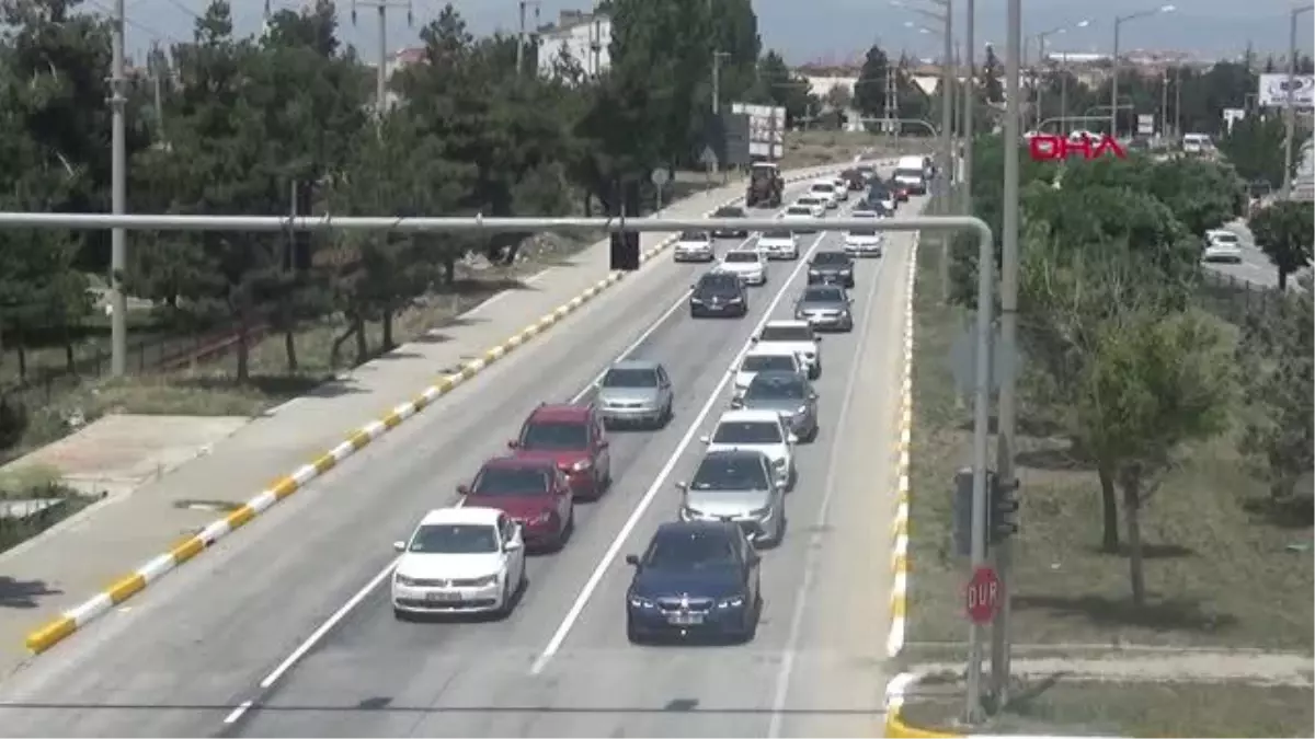 ANTALYA YOLUNDA BAYRAM TRAFİĞİ