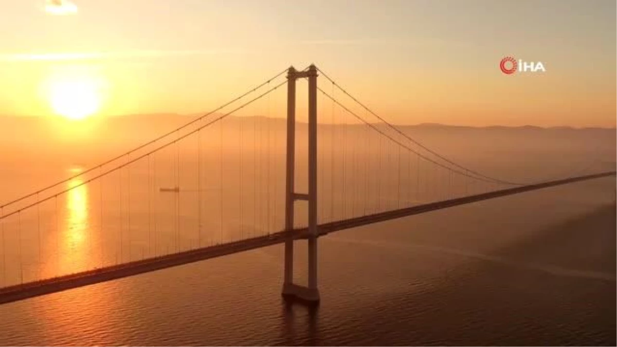 Bakan Karaismailoğlu: "İzmir-İstanbul Otoyolu ve Osmangazi Köprüsü ile yıllık 3 milyar TL tasarruf sağlıyoruz"