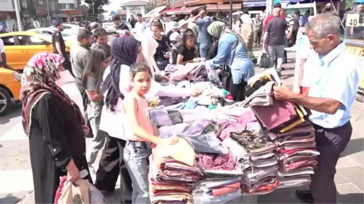 Başkentte, Kurban Bayramı alışverişi hareketliliği