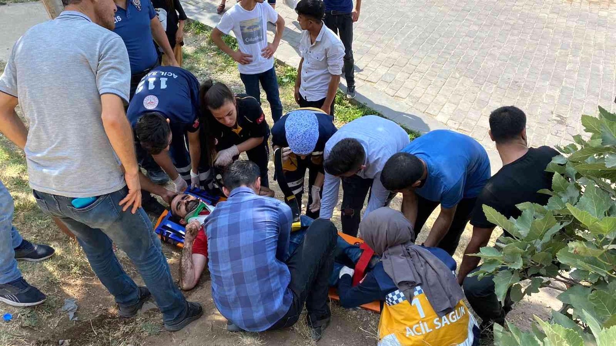 Fotoğraf için tarihi surlara çıkan vatandaş metrelerce yükseklikten düştü