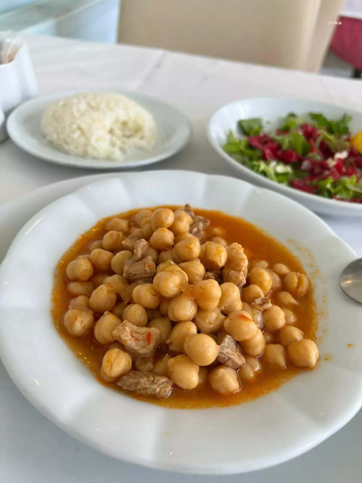 Günlük Yemek Ücreti 34 Liradan 51 Liraya Çıkarıldı