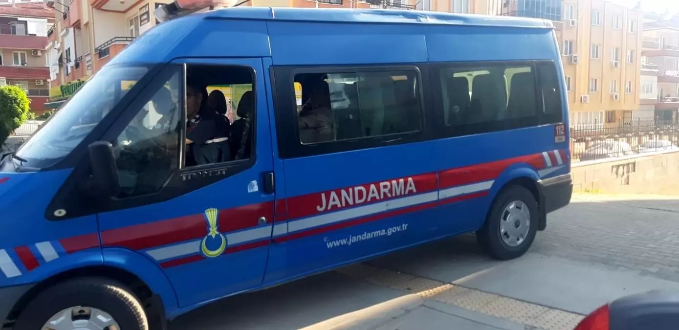 Son dakika haber... İzmir\'de cinayetle biten çocuk kavgasında 3 tutuklama