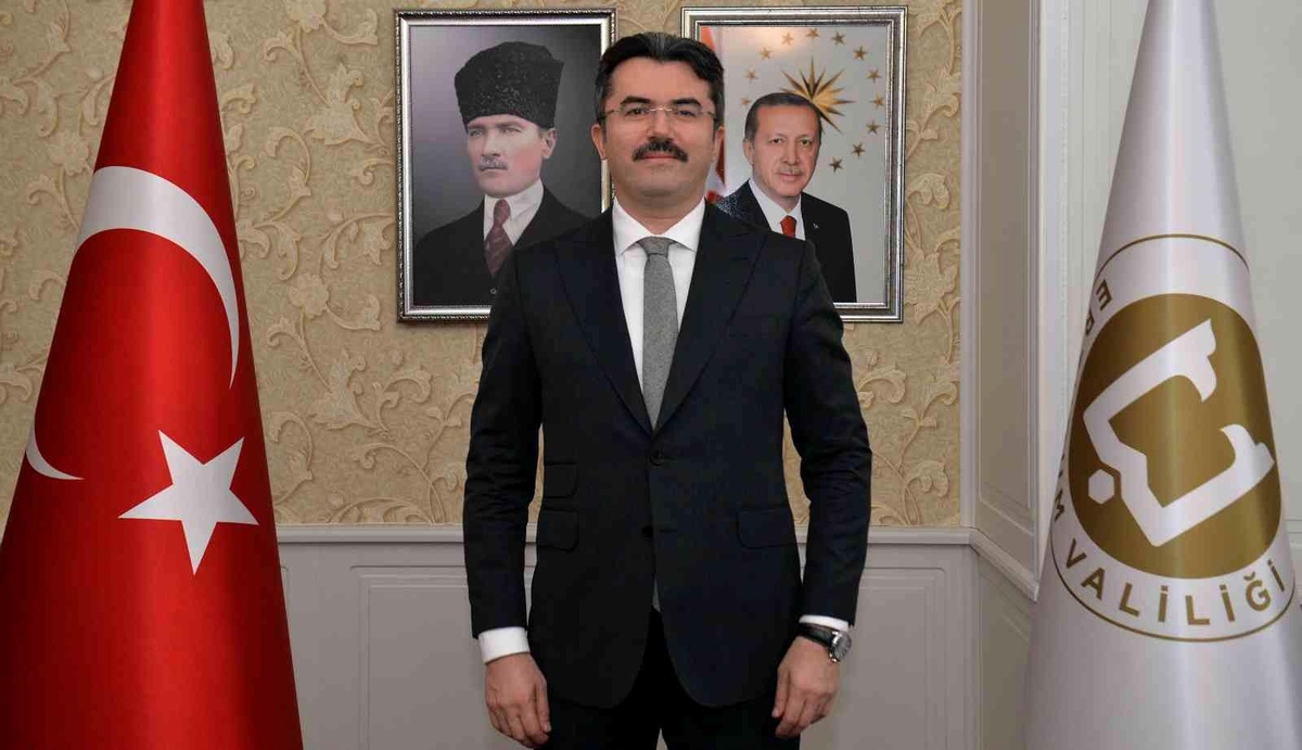 Vali Memiş: "Yüreklerde hissedeceğimiz kurban bayramımız kutlu olsun"