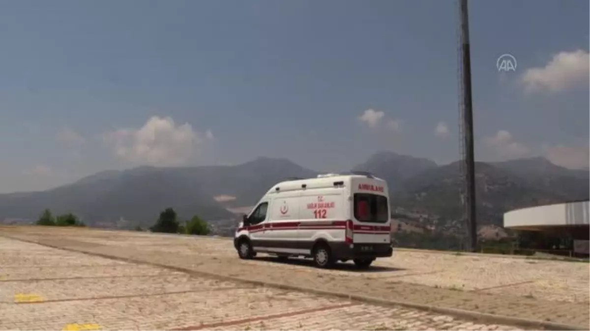 Alanya\'da ambulans helikopter prematüre bebek için havalandı