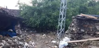 İki ilimizde sel felaketi! Annesini kurtarmak için oğlu da suya atladı: 1 ölü, 1 yaralı