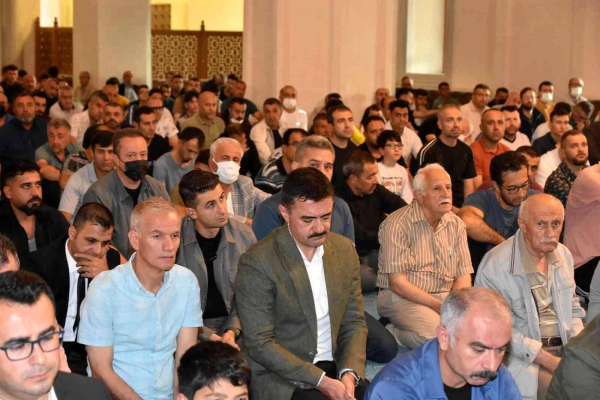 İç Anadolu\'daki camilerde Kurban Bayramı namazı kılındı