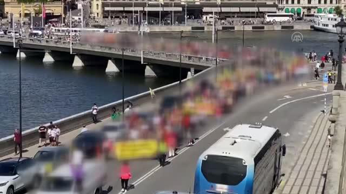 Son dakika haberi... Stockholm\'de terör örgütü YPG/PKK yandaşları gösteri yaptı