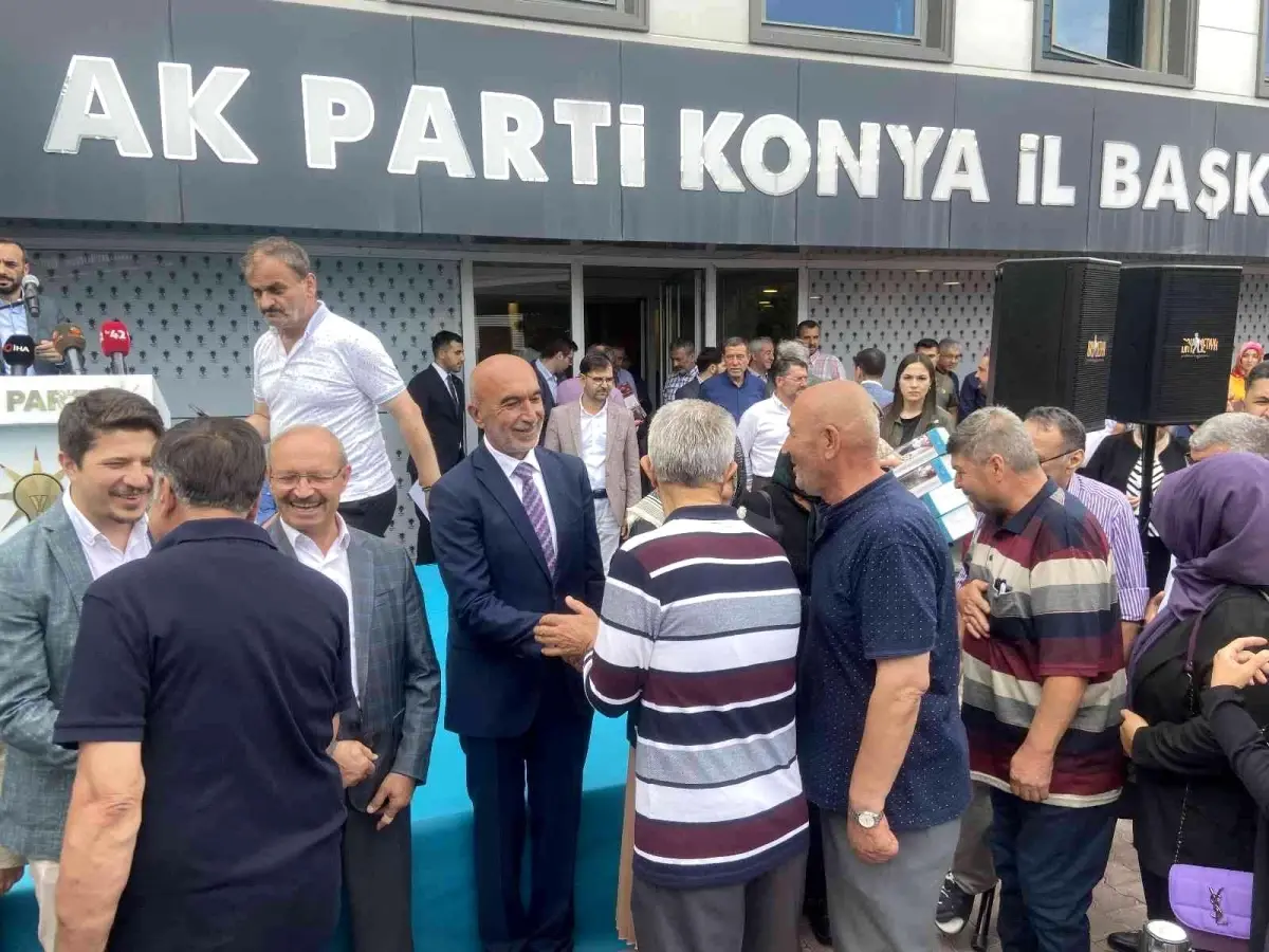 AK Parti Konya Teşkilatı bayramlaştı