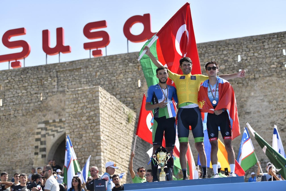 Azerbaycan\'da düzenlenen "Aziz Şuşa" Bisiklet Turu\'nu Sakarya BB Pro Team kazandı