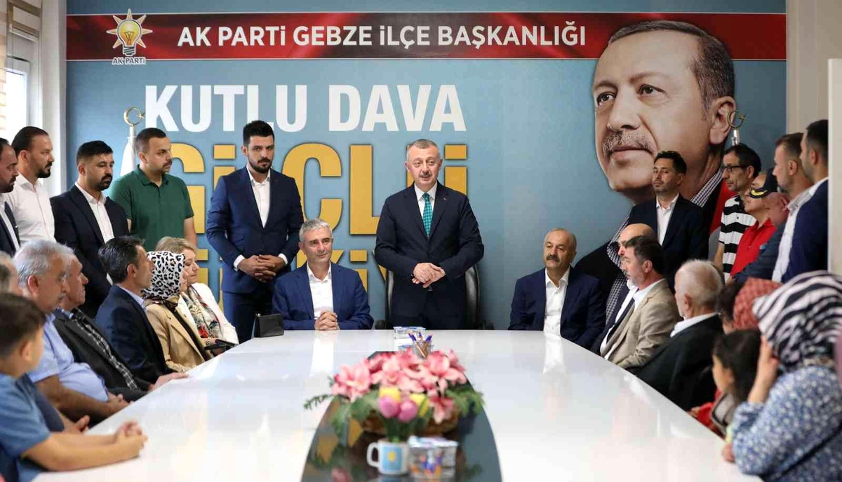 Başkan Büyükakın: "Bizler bir kadro, bir vefa hareketiyiz"