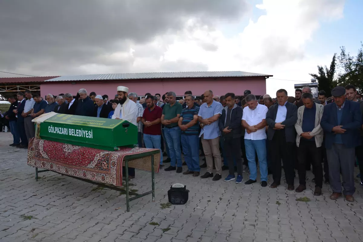 Selde hayatını kaybeden kadın, son yolculuğuna uğurlandı