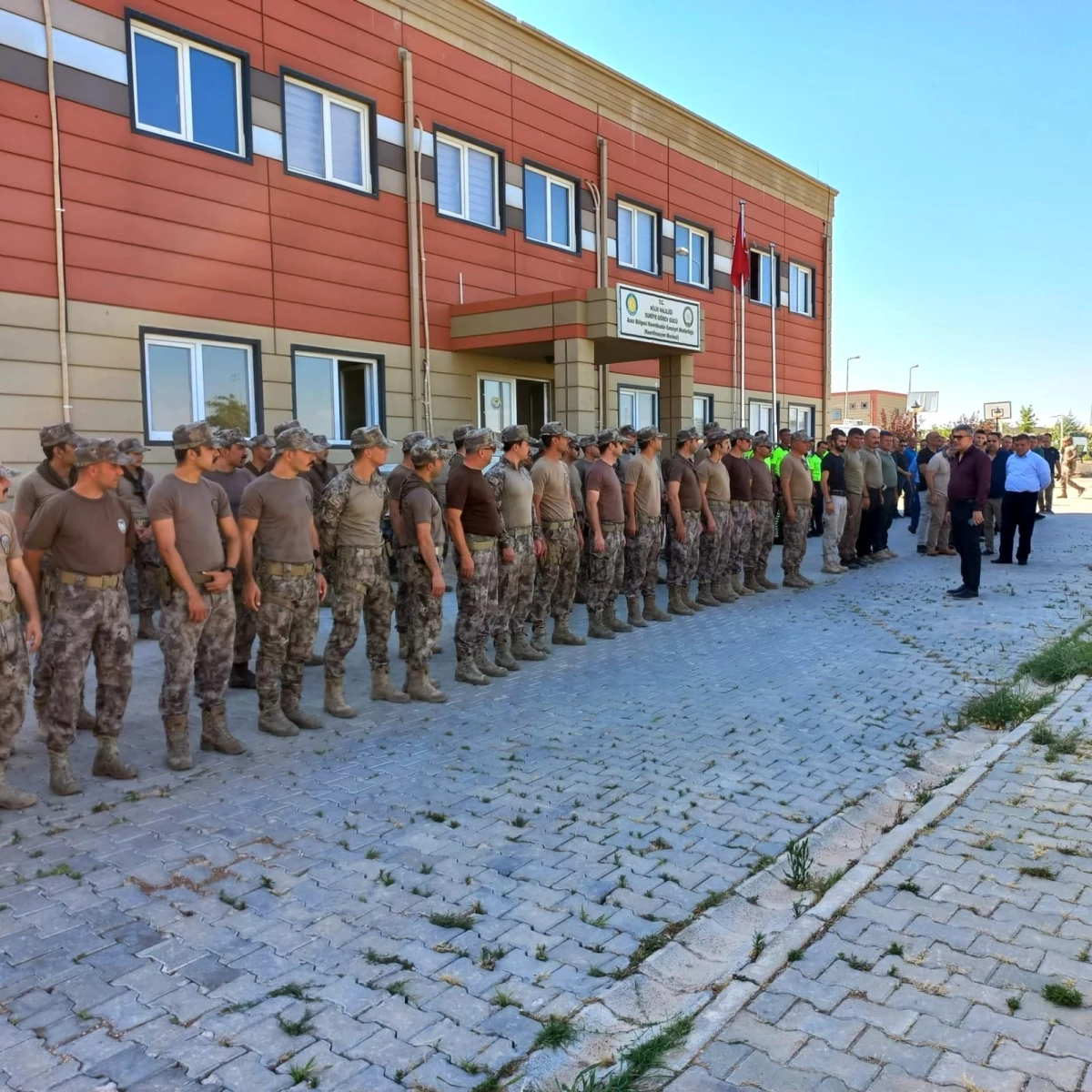 Son dakika haberleri: Emniyet Müdürü Kurt bayramda görev yapan personeli ziyaret etti