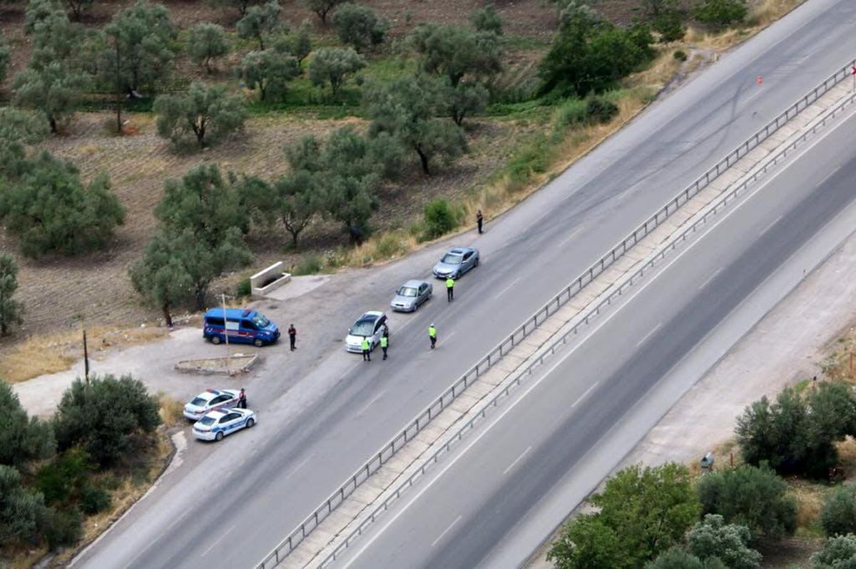 Helikopter destekli trafik denetiminde 7 araç trafikten men edildi