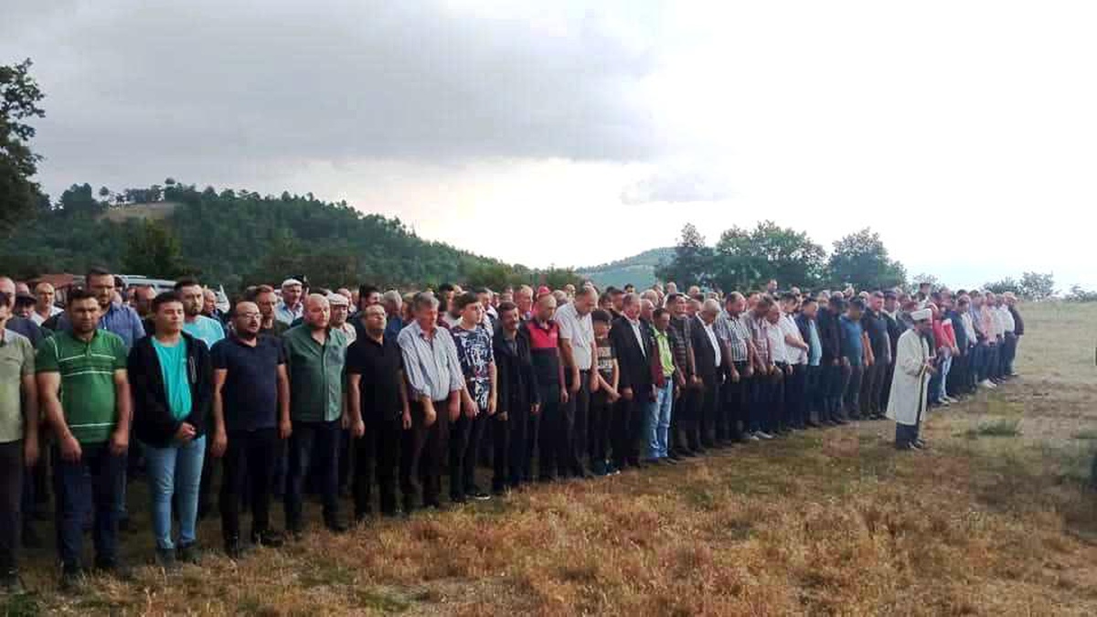 Son dakika haberleri... Hisarcık\'ta feci kazada hayatını kaybeden genç toprağa verildi