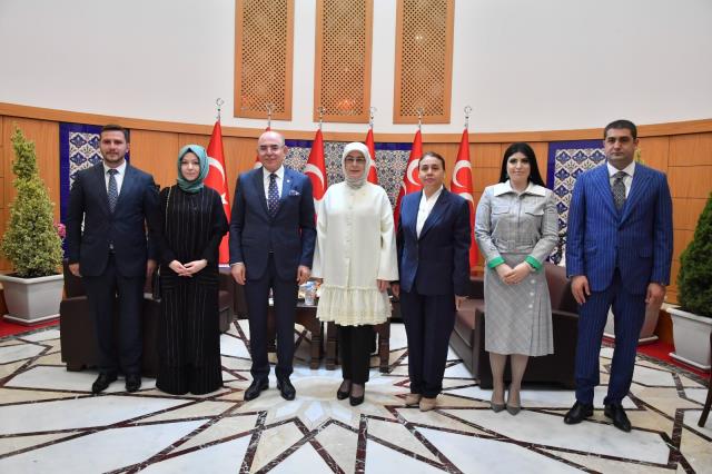 İYİ Parti'den MHP'li Karakaya'nın 'Akşener 6'lı masadan ayrılacak' iddiasına yanıt: Bu fitnelere de hiçbir şekilde kulak asmayız İYİ Parti'den MHP'li Karakaya'nın 'Akşener 6'lı masadan ayrılacak' iddiasına yanıt: Bu fitnelere de hiçbir şekilde kulak asmayız