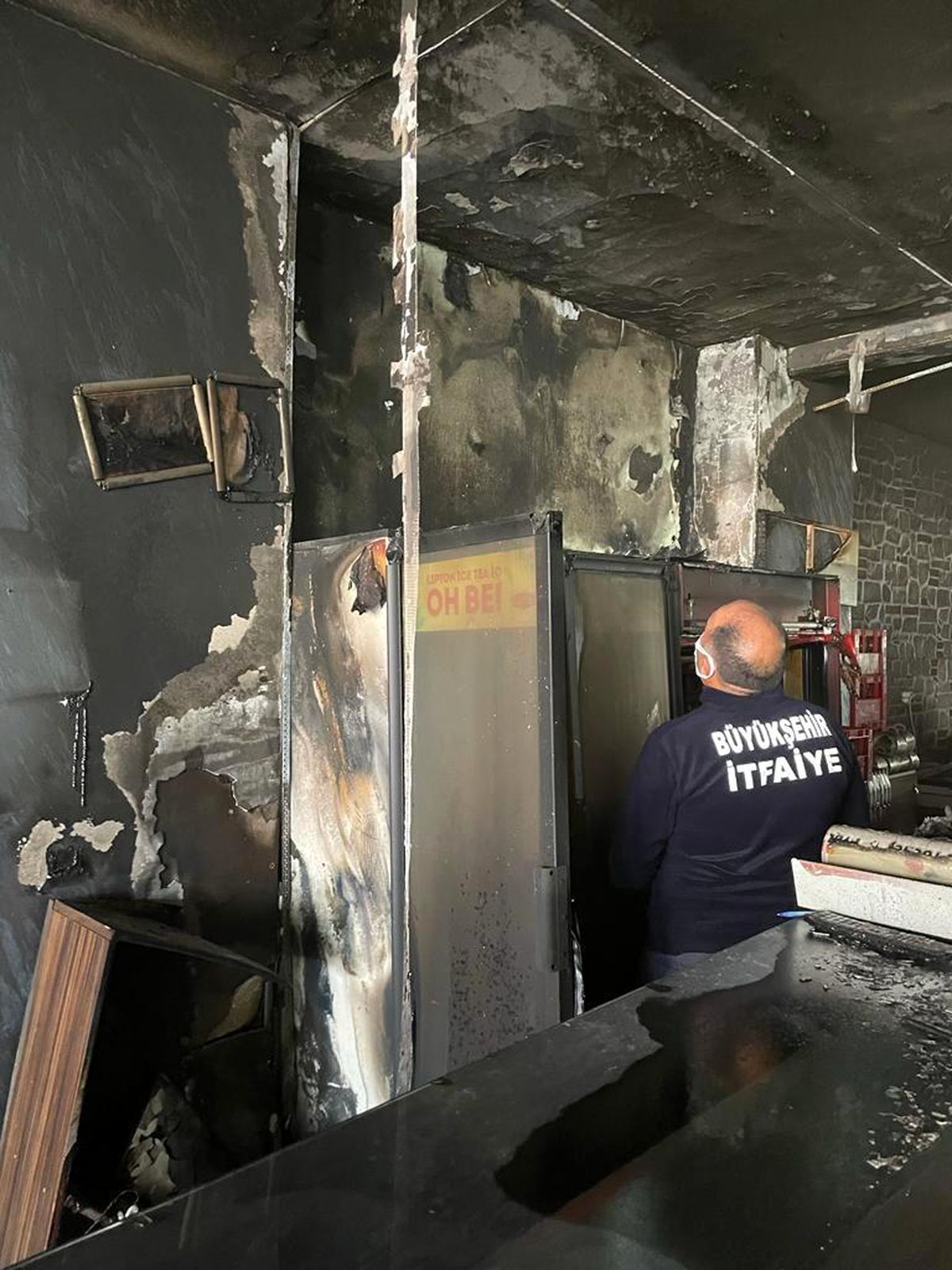 Kafede korkutan yangın