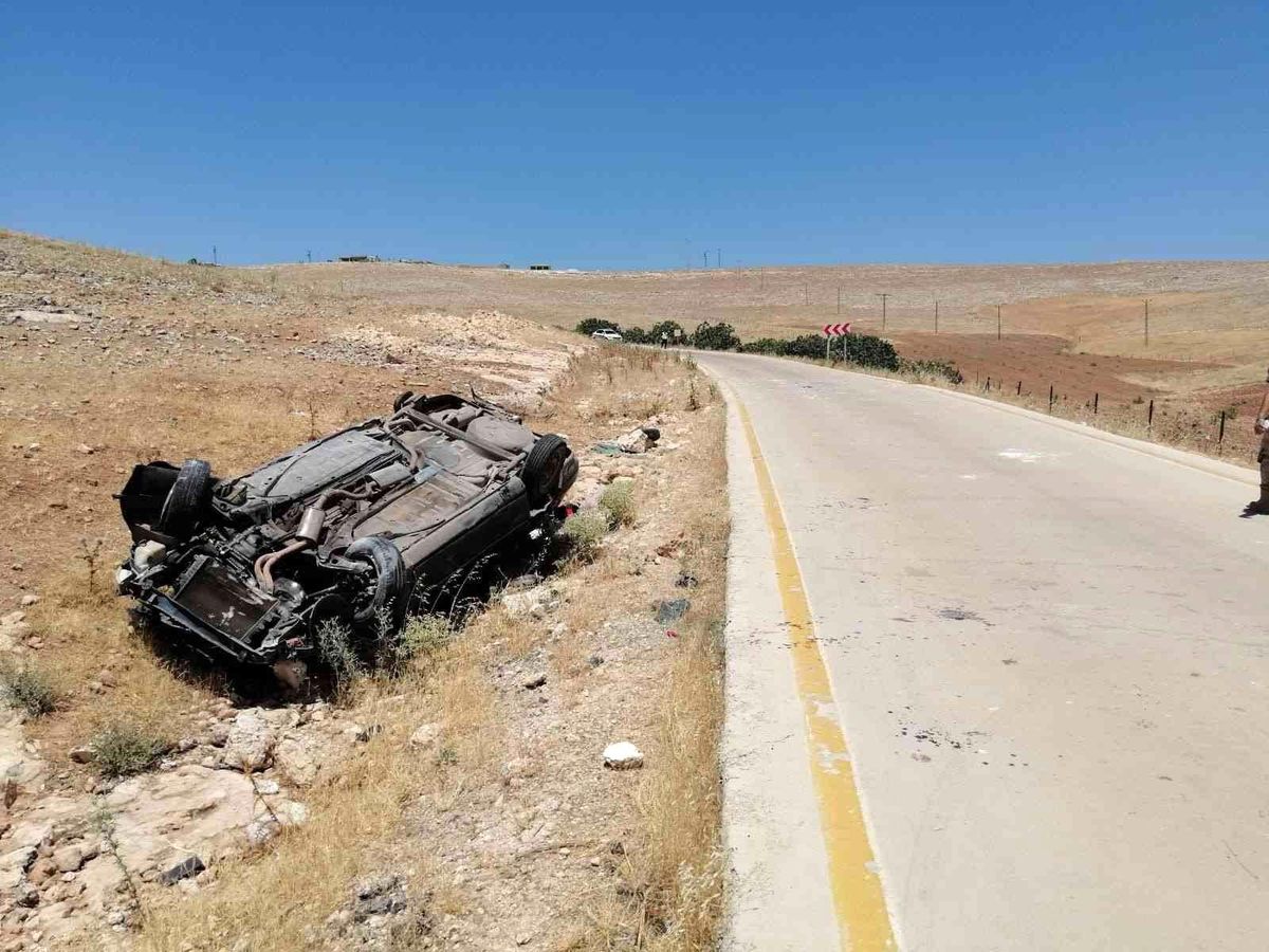Şanlıurfa'da trafik kazası: 1 ölü, 8 yaralı