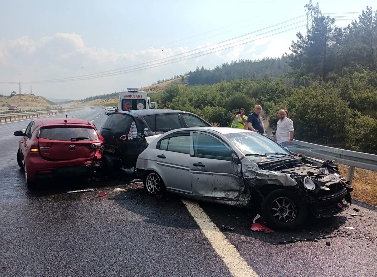 Son dakika haber | Yağmurlu hava kazaya neden oldu: 3 yaralı