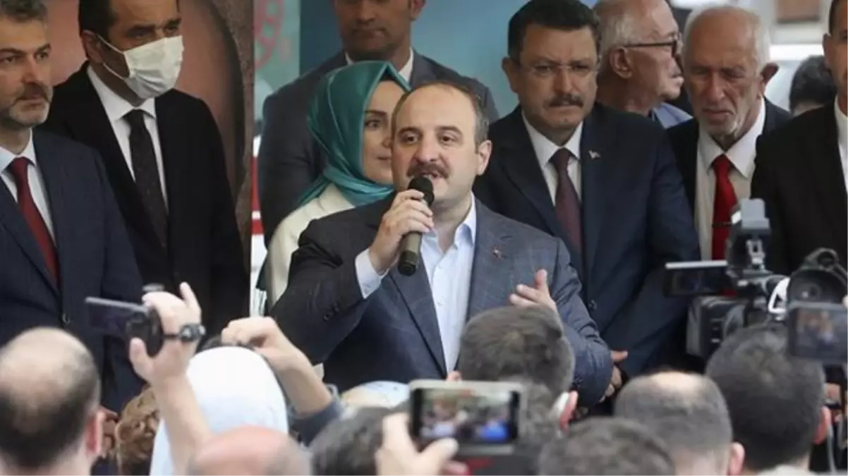 Bakan Varank\'a memleketi Trabzon\'da beklemediği tepki! Müdahale edenlere "Ellemeyin" diye seslendi