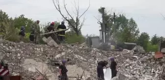 ÇASOV YAR - Rusya'nın vurduğu Çasov Yar şehrinde arama-kurtarma çalışmaları sürüyor