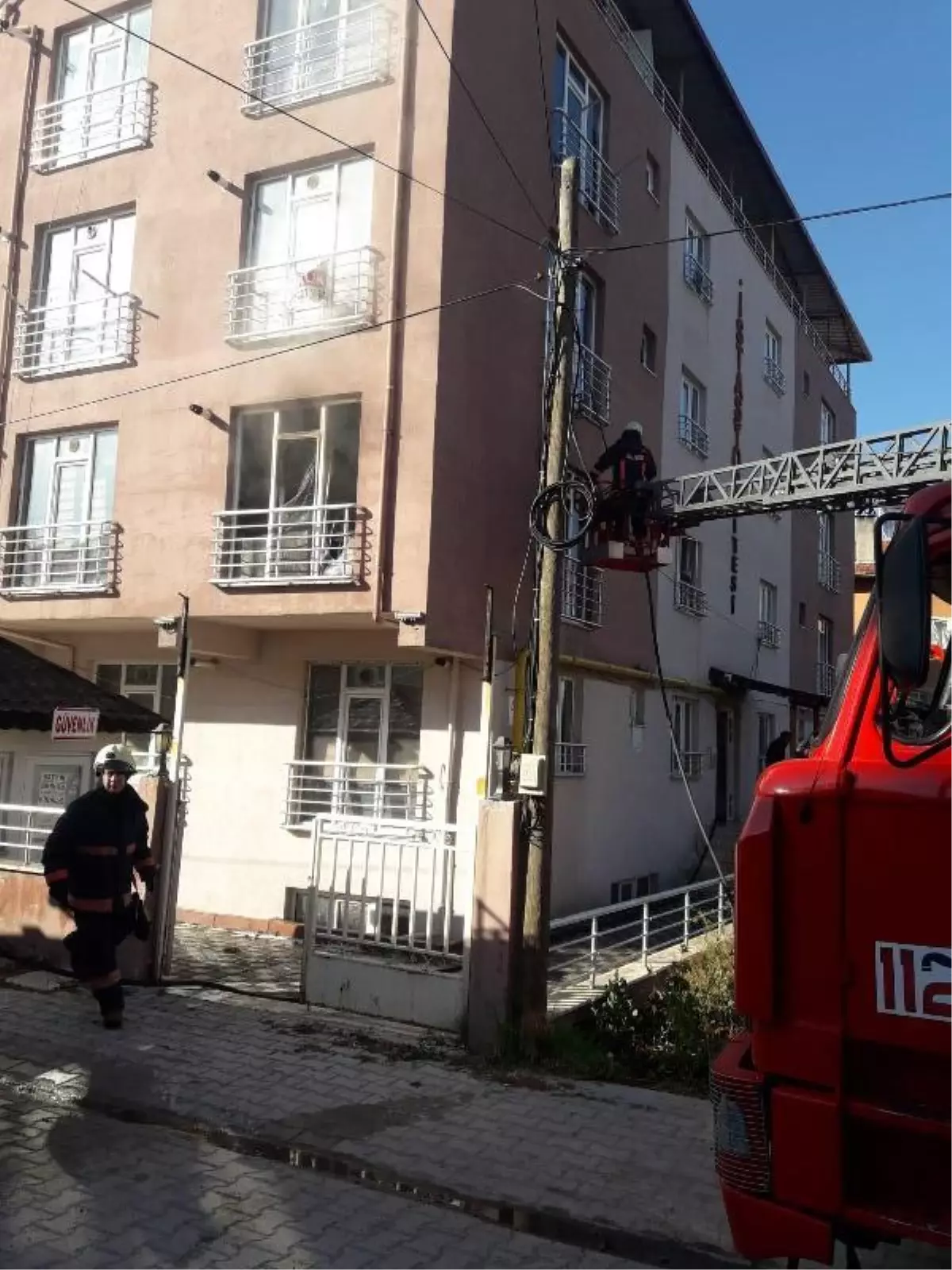 Son dakika! Evde yangın çıktı, sahibi ölü bulundu