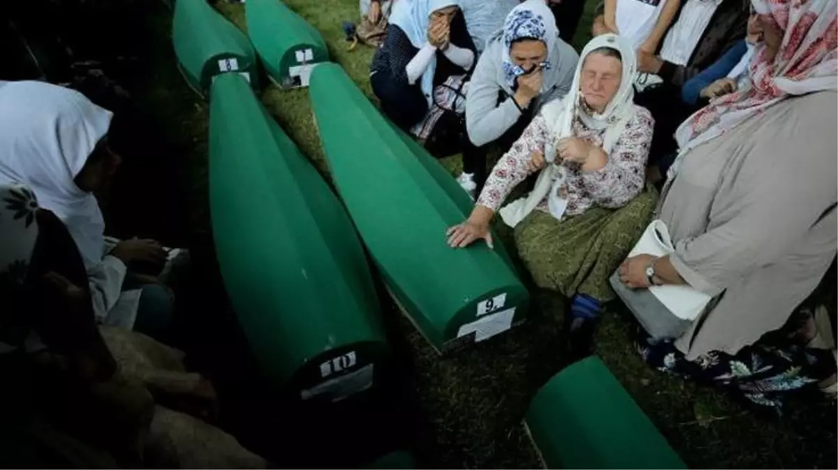 Srebrenitsa\'da katlediği tespit edilen 50 kişi daha Potoçari Anıt Mezarlığı\'nda toprağa verilecek