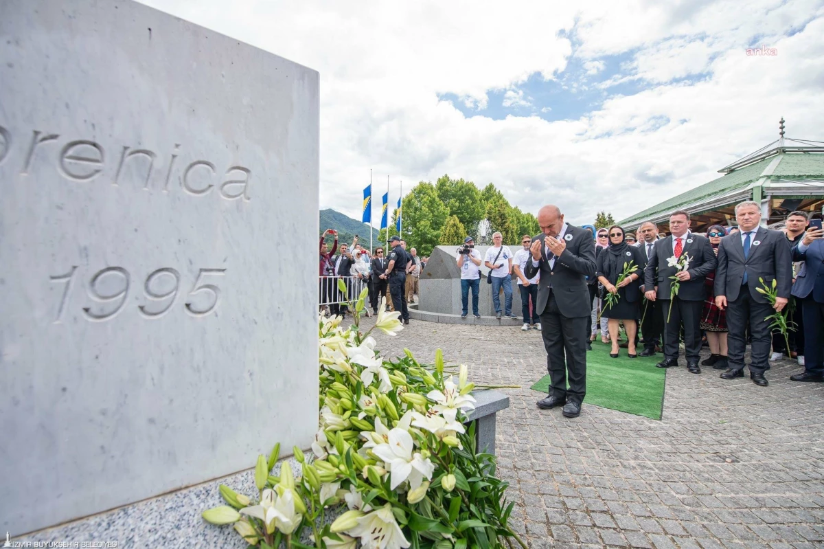 Tunç Soyer, Bosna-Hersek\'te Anma Törenine Katıldı: Avrupa\'nın Ortasında Barışı Katledenleri Asla Unutmayacağız