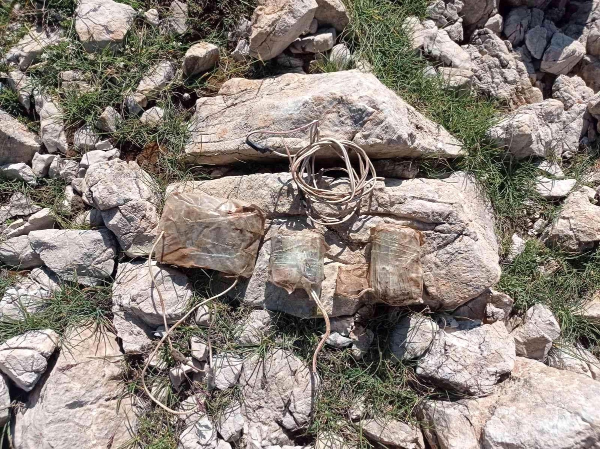 Tunceli\'de araziye tuzaklanan EYP imha edildi