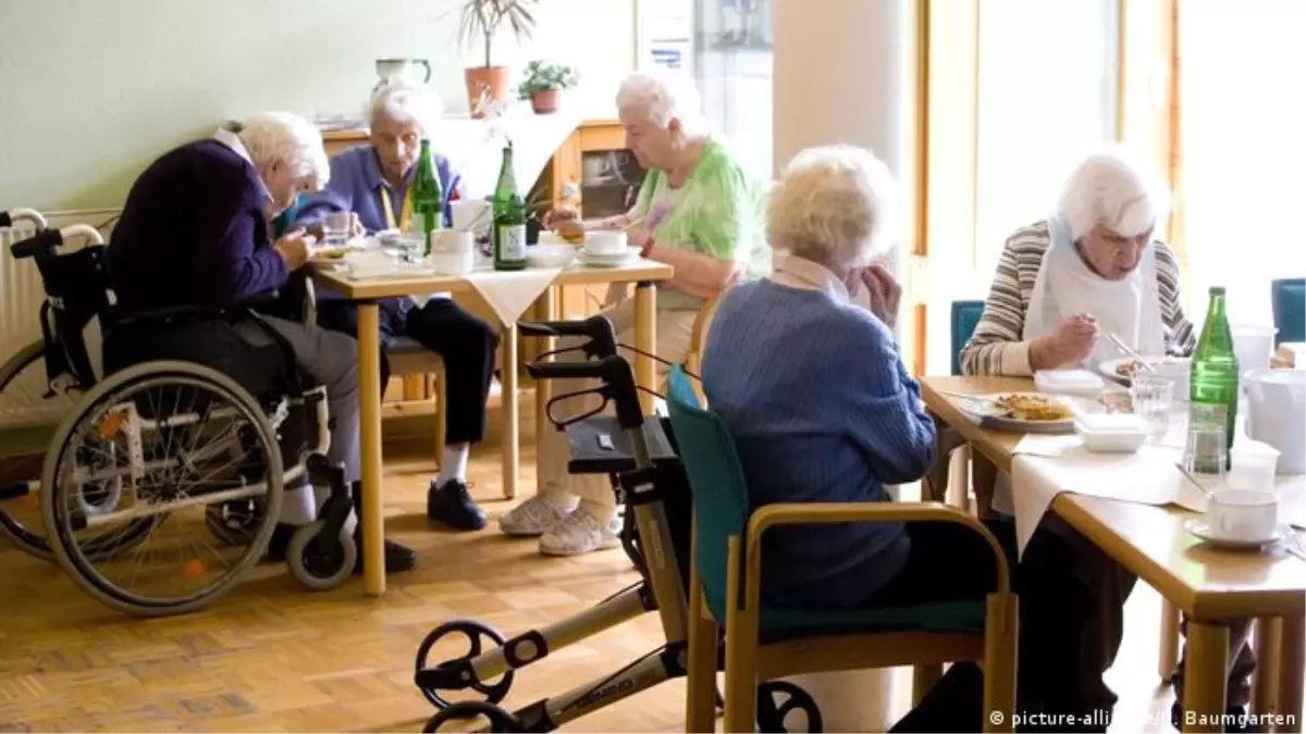 Almanya\'da 100 yaşını aşanların sayısında yeni rekor