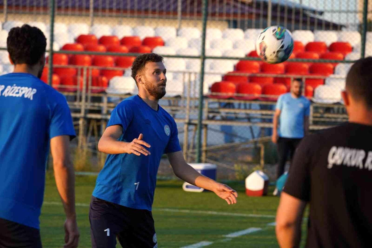 Çaykur Rizespor, yeni sezon hazırlıklarını Erzurum\'da sürdürüyor