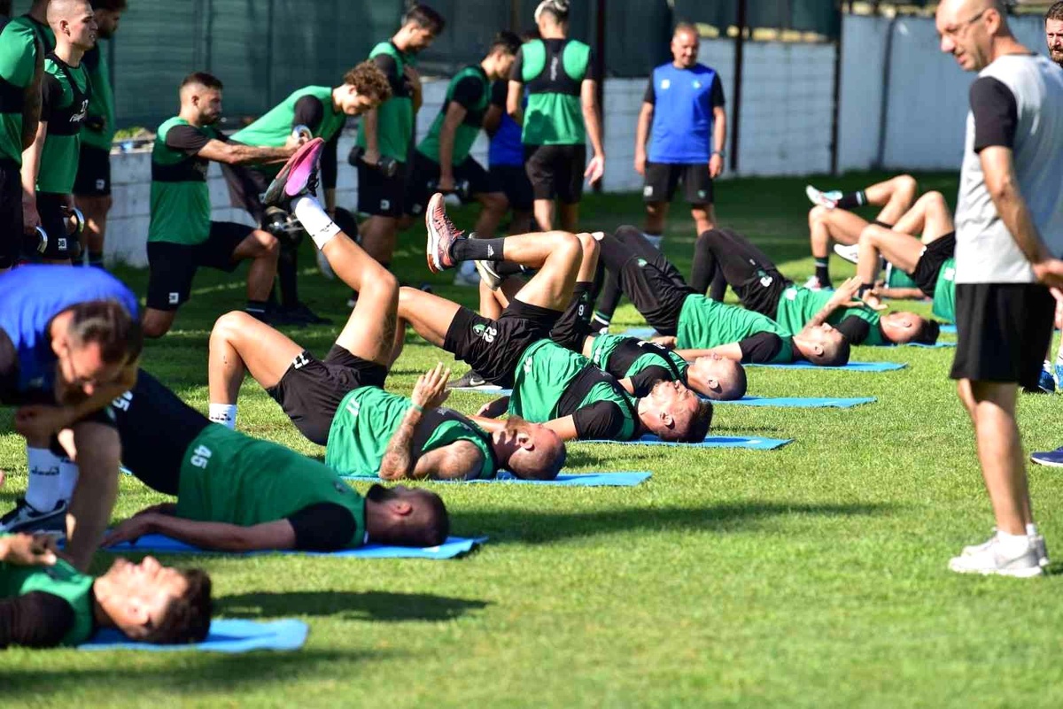 Denizlispor bayram izninin ardından çalışmalara başladı