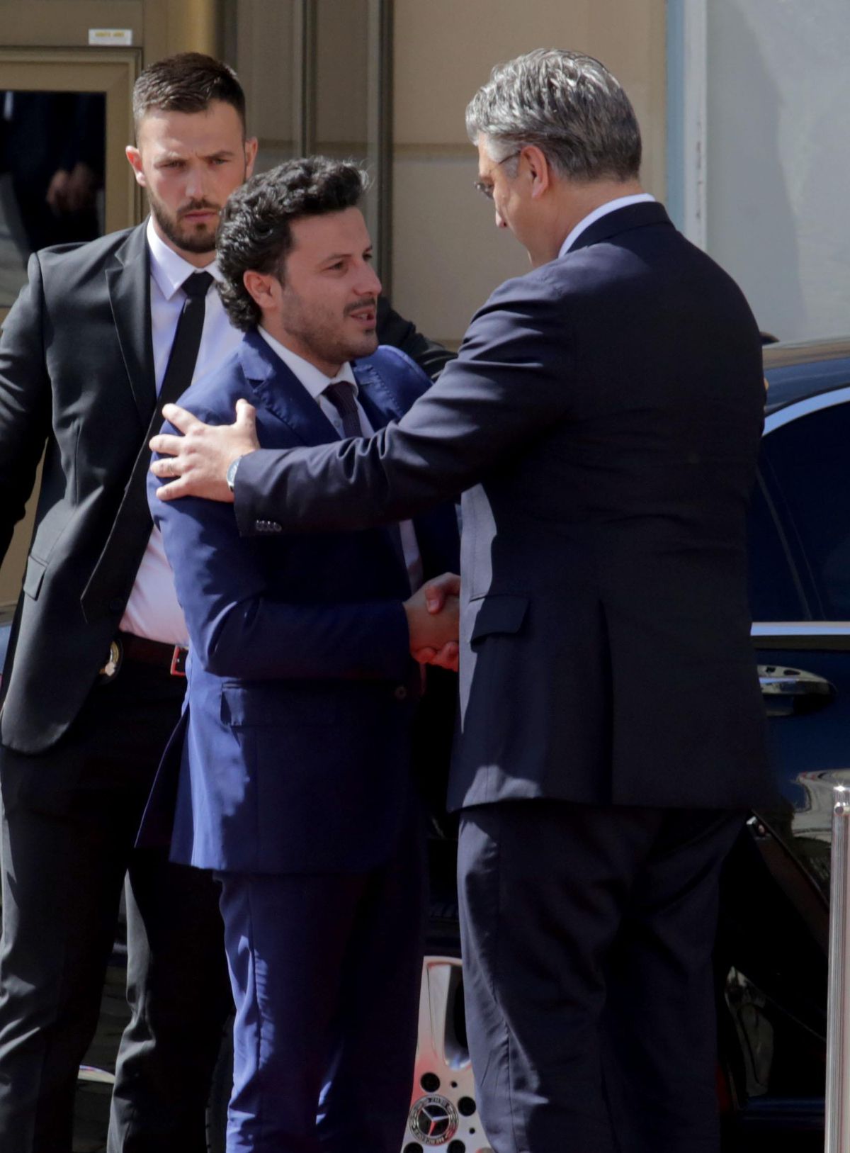 Hırvatistan Başbakanı Plenkovic, Karadağlı mevkidaşı Abazovic ile bir araya geldi