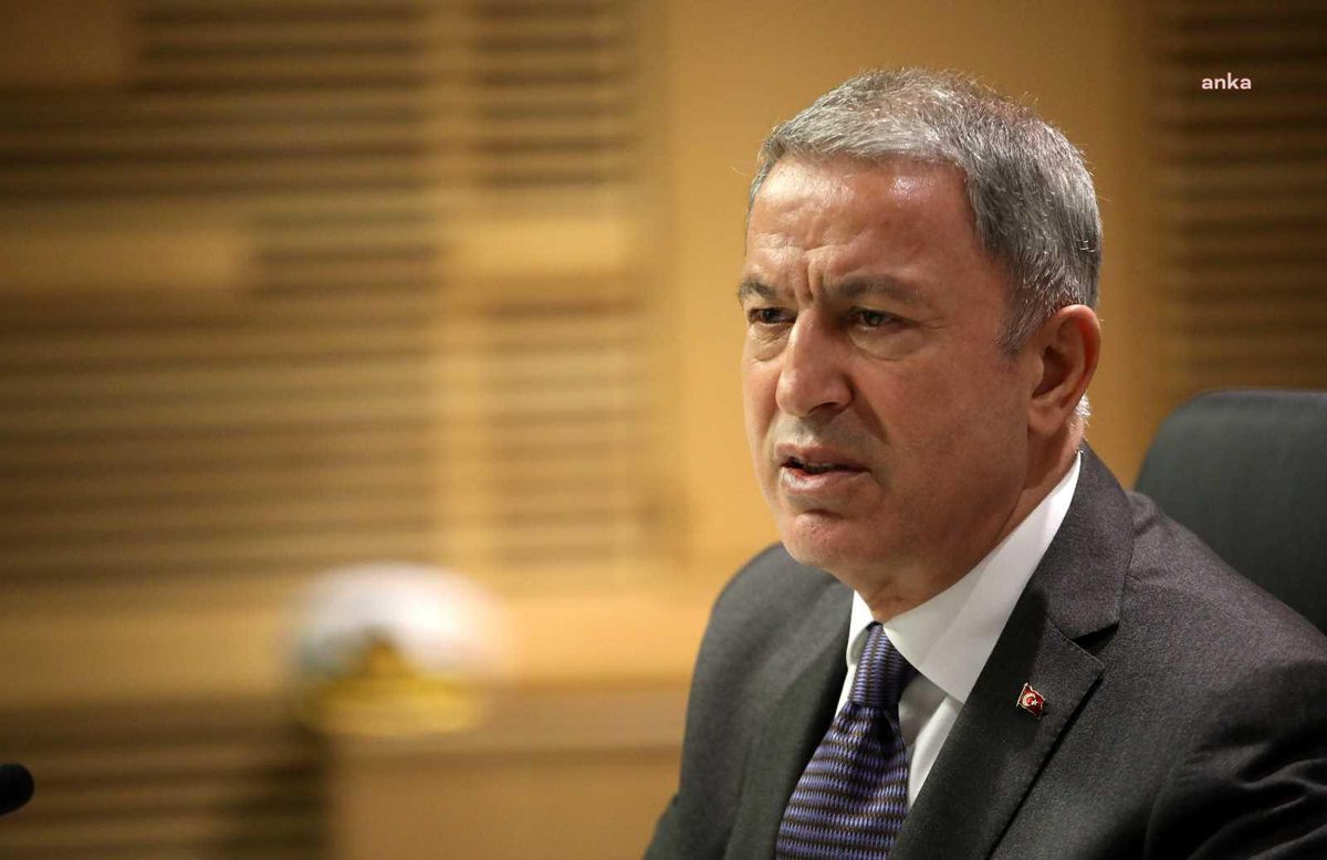 Hulusi Akar: "Yarın İstanbul\'da Türkiye, Rusya Federasyonu ve Ukrayna Savunma Bakanlıkları Askeri Heyetleri ve BM Heyeti Görüşmeler İcra Edecek"