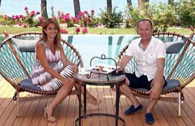 İş insanı ve eşinin öldüğü kazada 12 yaşındaki yaşındaki kız çocuğu 150 metre yüzerek kurtulmuş İş insanı ve eşinin öldüğü kazada 12 yaşındaki yaşındaki kız çocuğu 150 metre yüzerek kurtulmuş