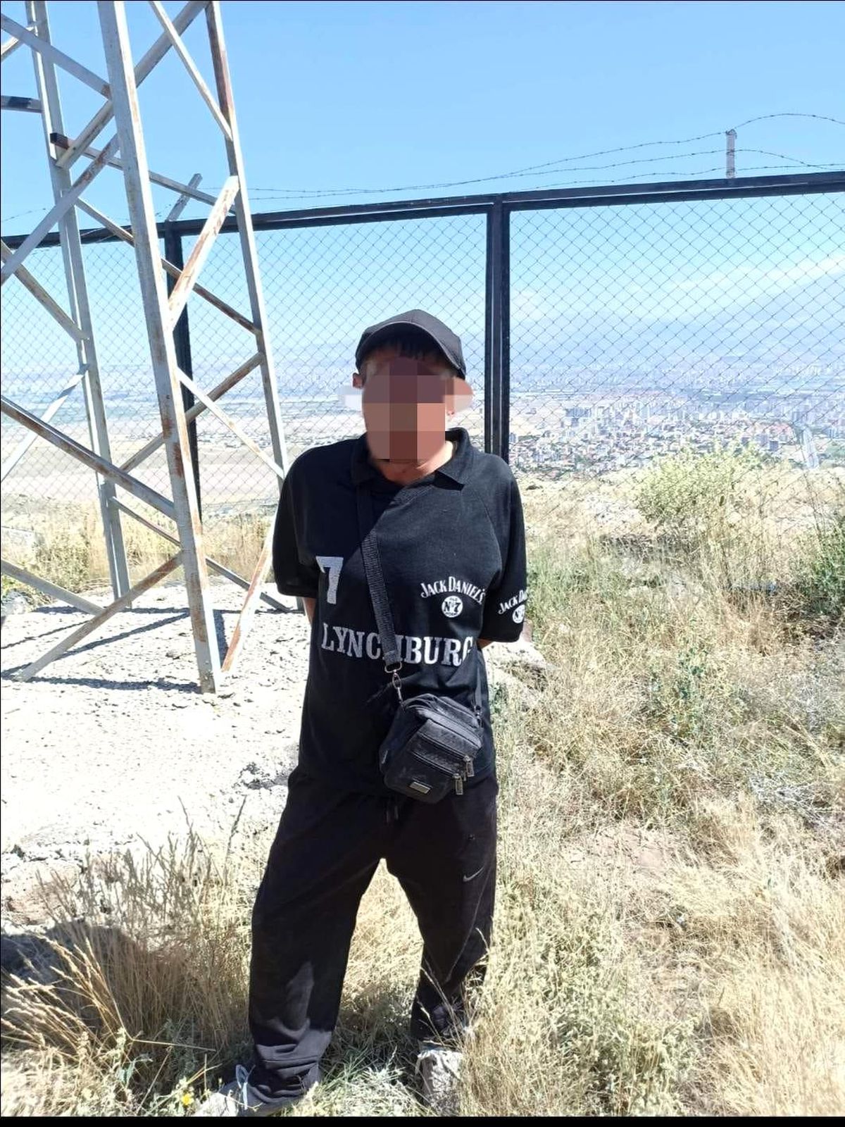 Radyo vericisinin kablolarını çalan şahsa suçüstü