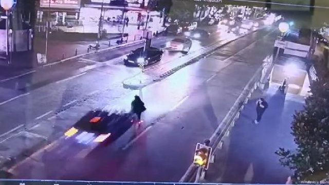 Skuterlı Dilara Gül'ün hayatını kaybettiği kazanın görüntüleri ortaya çıktı Skuterlı Dilara Gül'ün hayatını kaybettiği kazanın görüntüleri ortaya çıktı