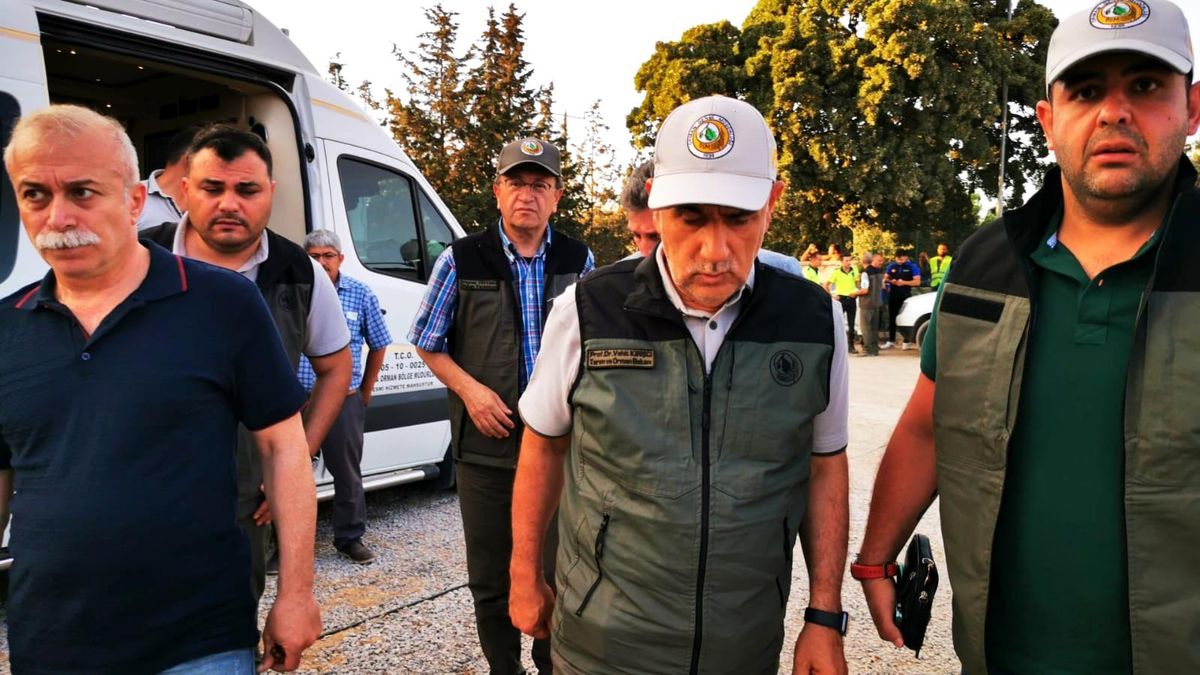Bakan Kirişci, Datça\'da yangın bölgesine geldi