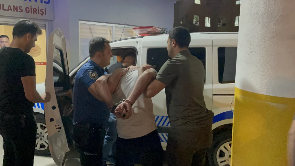 Son dakika haberleri | Erzincan\'da polis memurunu bıçakla yaralayan şüpheli tutuklandı